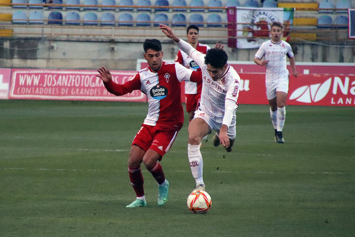 El conjunto leonés recibía en el Reino de León a los olivicos en una nueva jornada de la Primera RFEF.