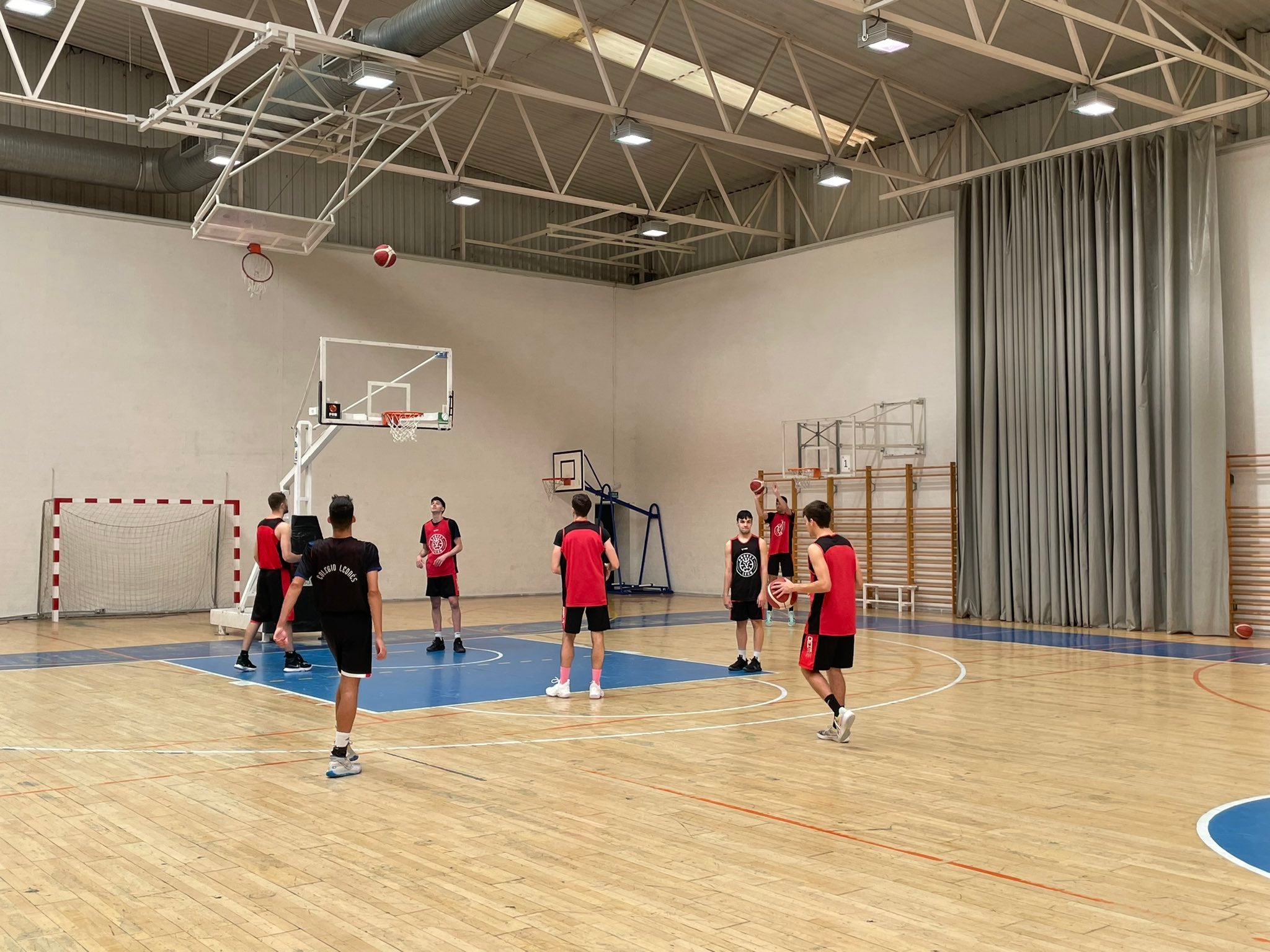 Basket León realizó una sesión de entrenamiento tras su triunfo en la última jornada ya que, en apenas tres días, se enfrentan a un nuevo reto ante el Betanzos.