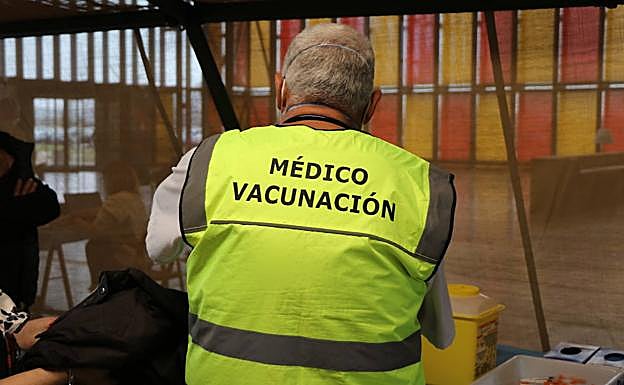 Galería. El Palacio de Exposiciones, epicentro de la vacunación en León.