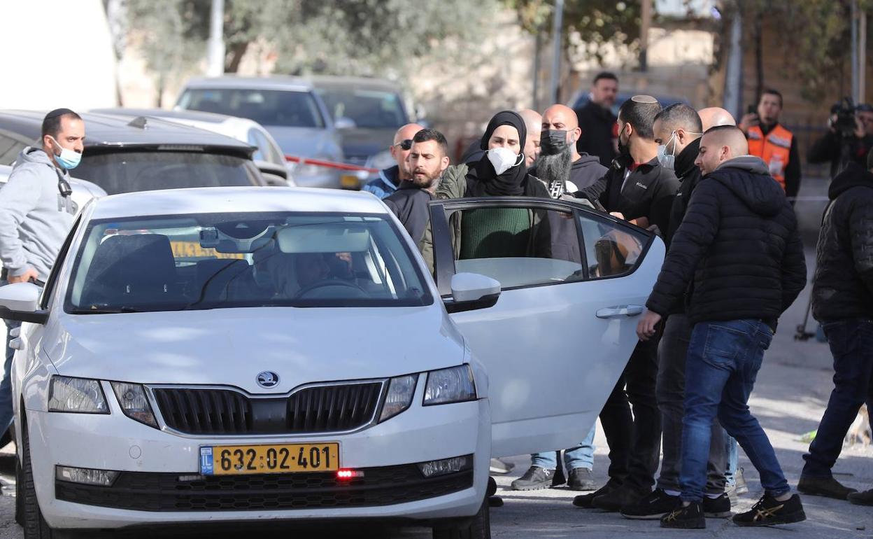 >La Policía israelí detiene a la presunta autora de las puñaladas recibidas por una mujer en Jerusalén.