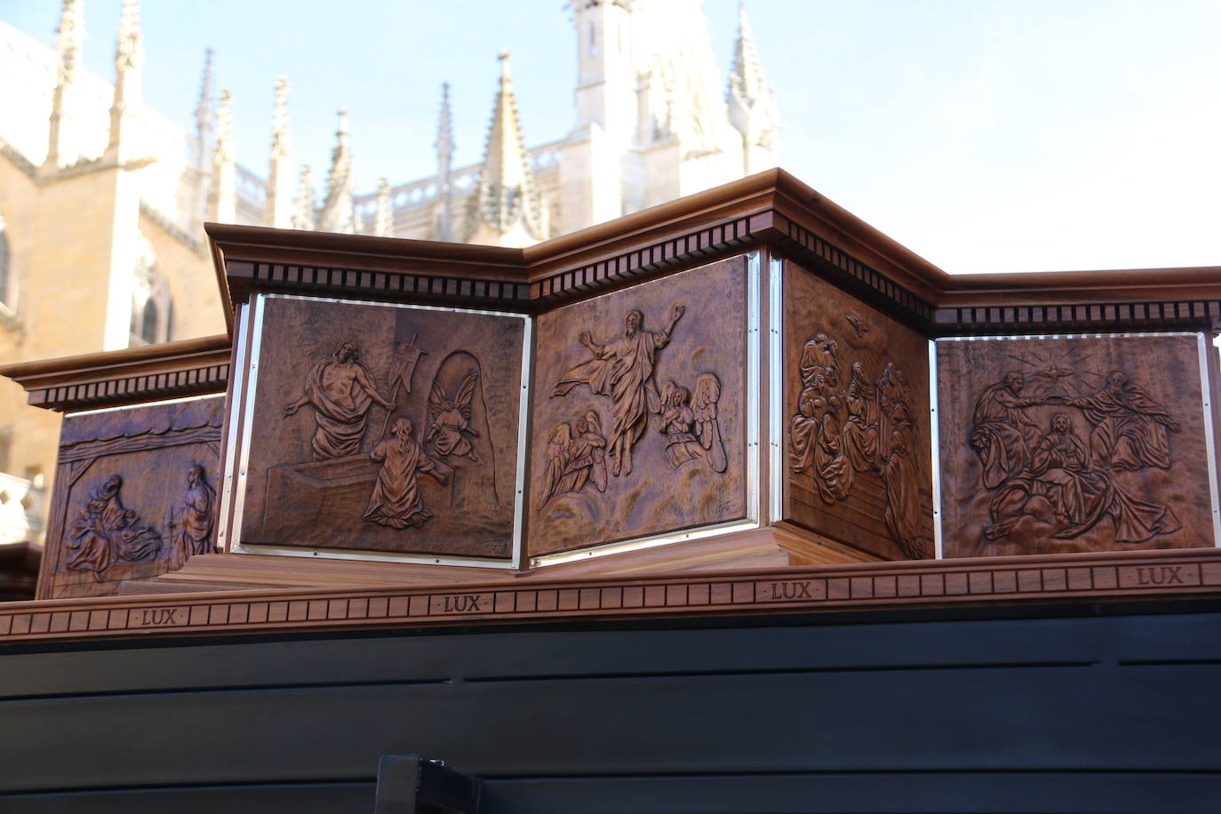 Los primeros pasos llegan en la mañana de este sábado al Museo de la Semana Santa de León.