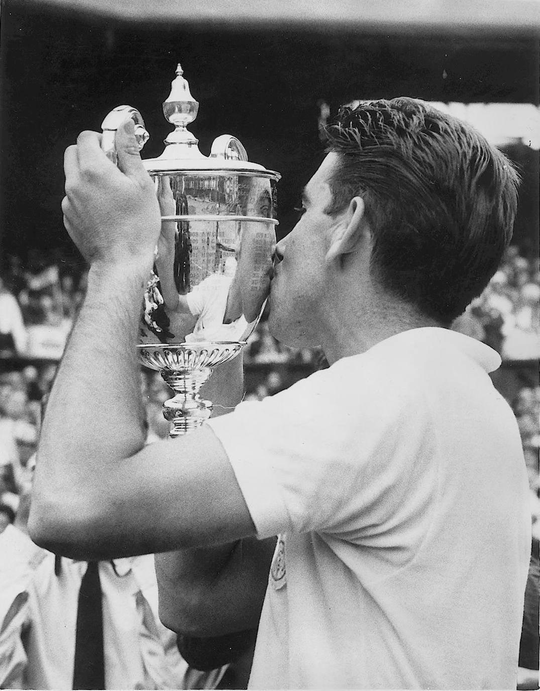 Manolo Santana conquista Wimbledon.