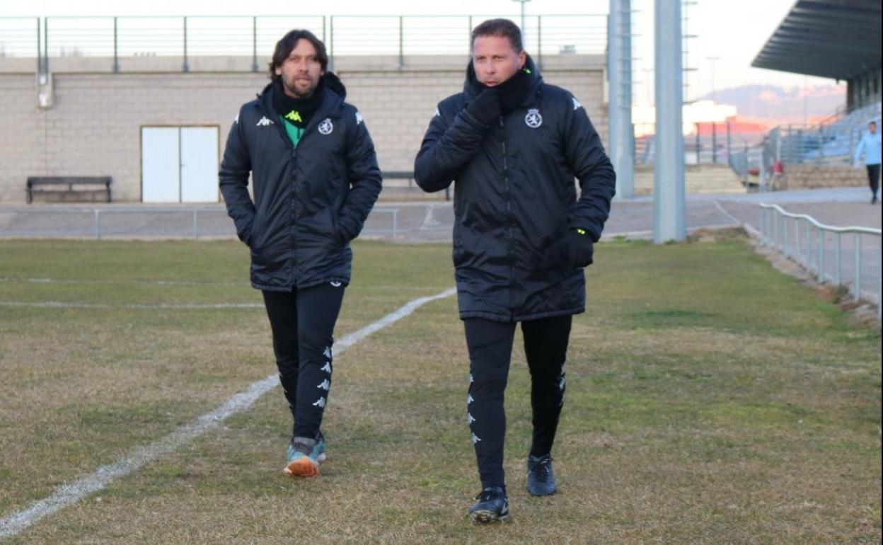 Curro Torres, en su primer entrenamiento al frente de la Cultural, debutará este miércoles en Copa del Re ante el Leganés.