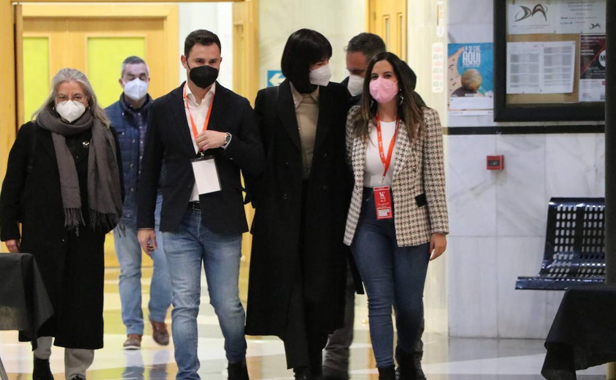 Javier Alfonso Cendón, Diana Morant y Nuria Rubio este sábado durante el congreso provincial del PSOE celebrado en Industriales.