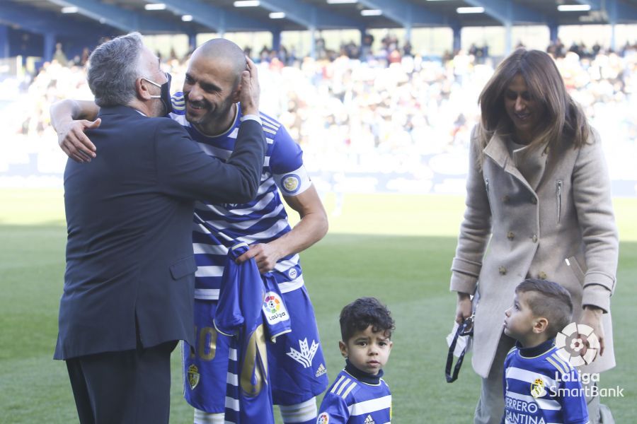 El estadio berciano ha acogido la última jornada antes del parón navideño con un encuentro entre la Deportiva y el Amorebieta.