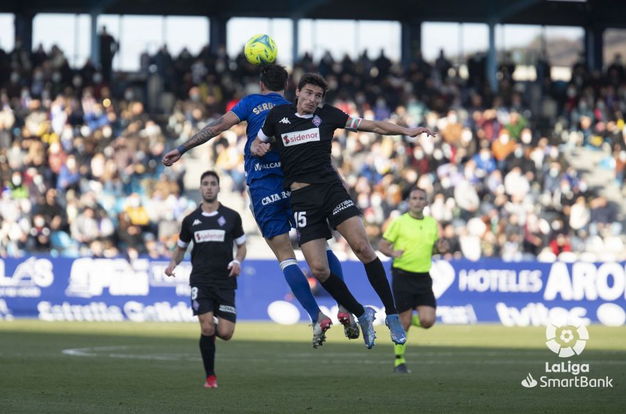 El estadio berciano ha acogido la última jornada antes del parón navideño con un encuentro entre la Deportiva y el Amorebieta.