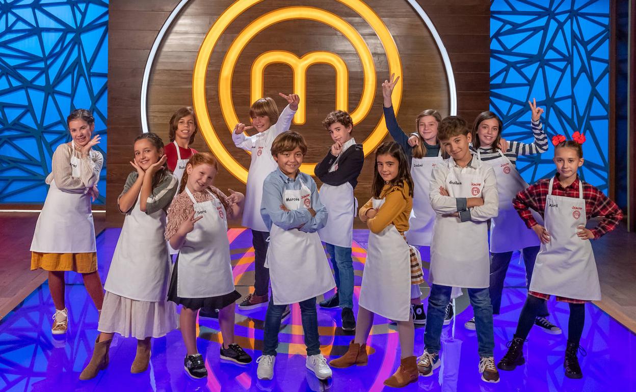 Foto de familia de los concursantes de 'MasterChef Junior'. 