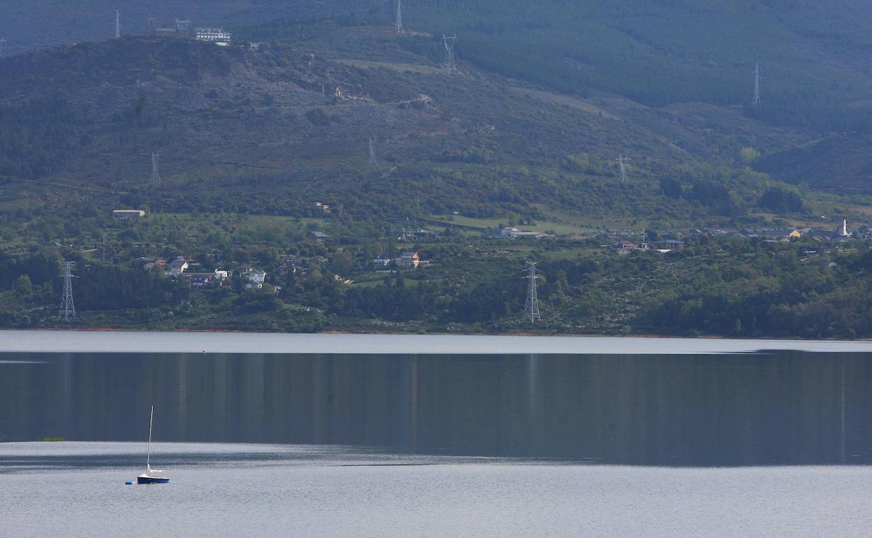 Embalse de Bárcena.