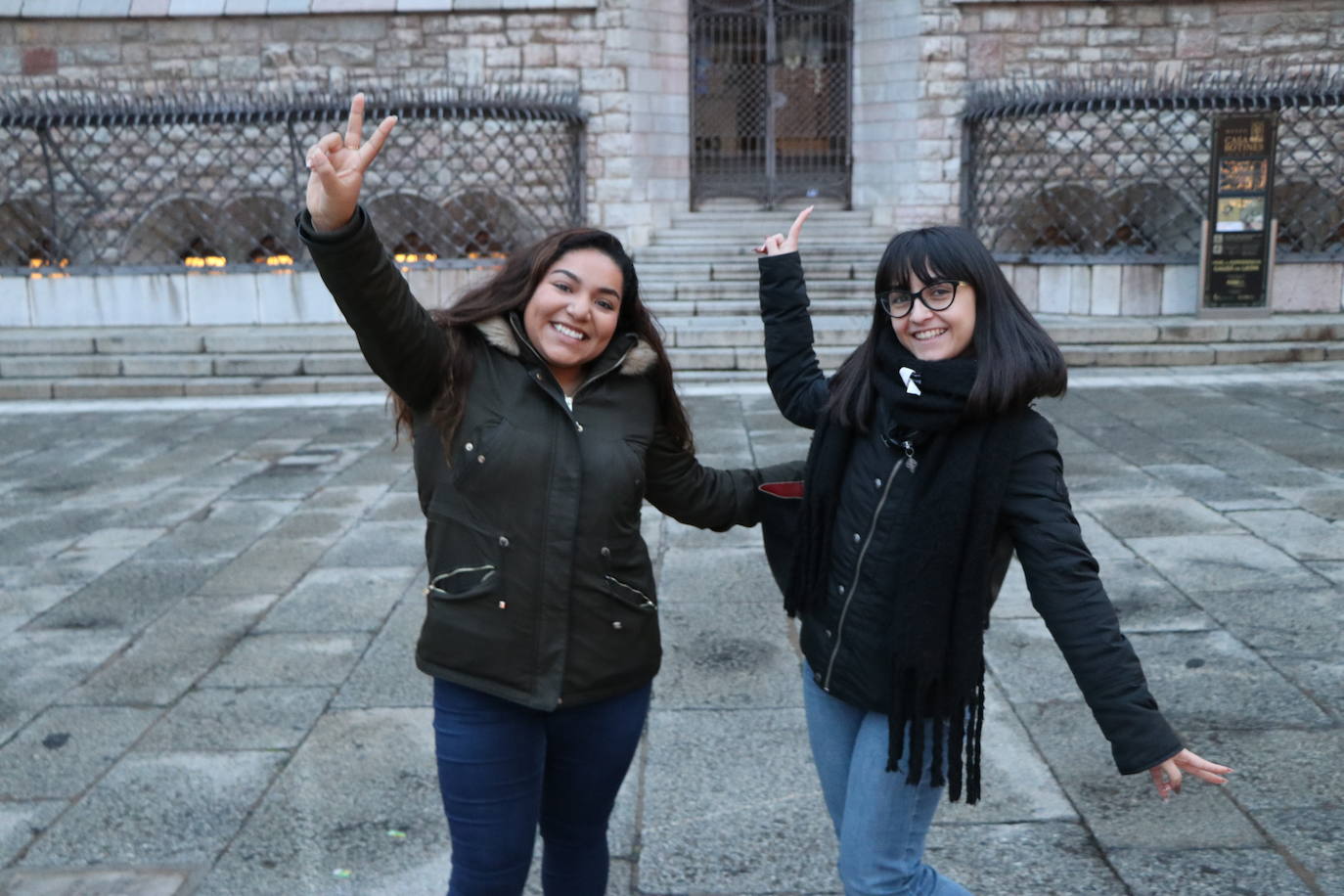 Wendy y Chiara son parte de la expedición de 230 estudiantes erasmus leoneses y han decidido que vivirán su primera Navidad en España.