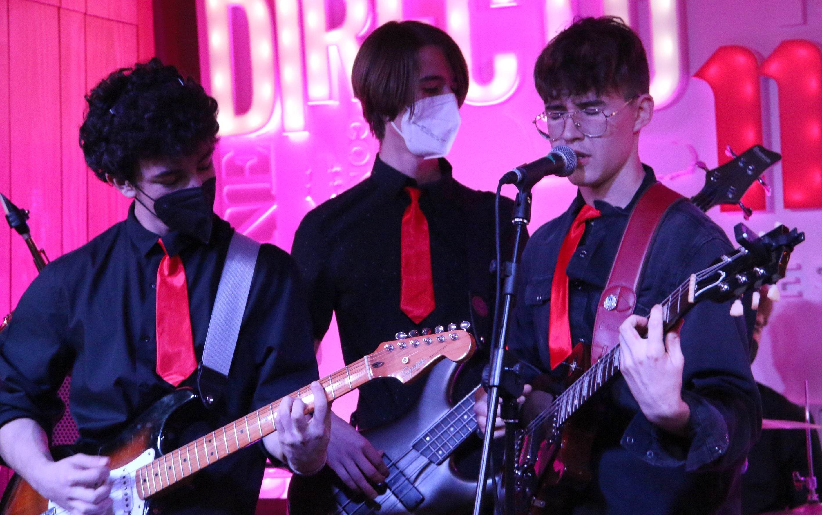 Concierto navideño de la escuela de música de Villaquilambre 'Rock Schoo León' en El Gran Café.