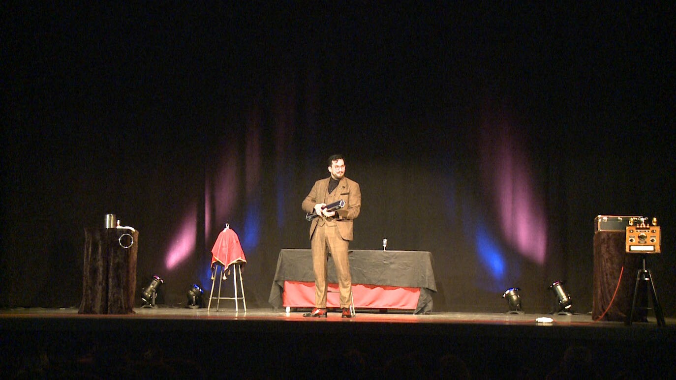 El ilusionista ha sido uno de los encargados de inaugurar la décimoctava edición del festival leonés con su espectáculo 'Unplugged'.