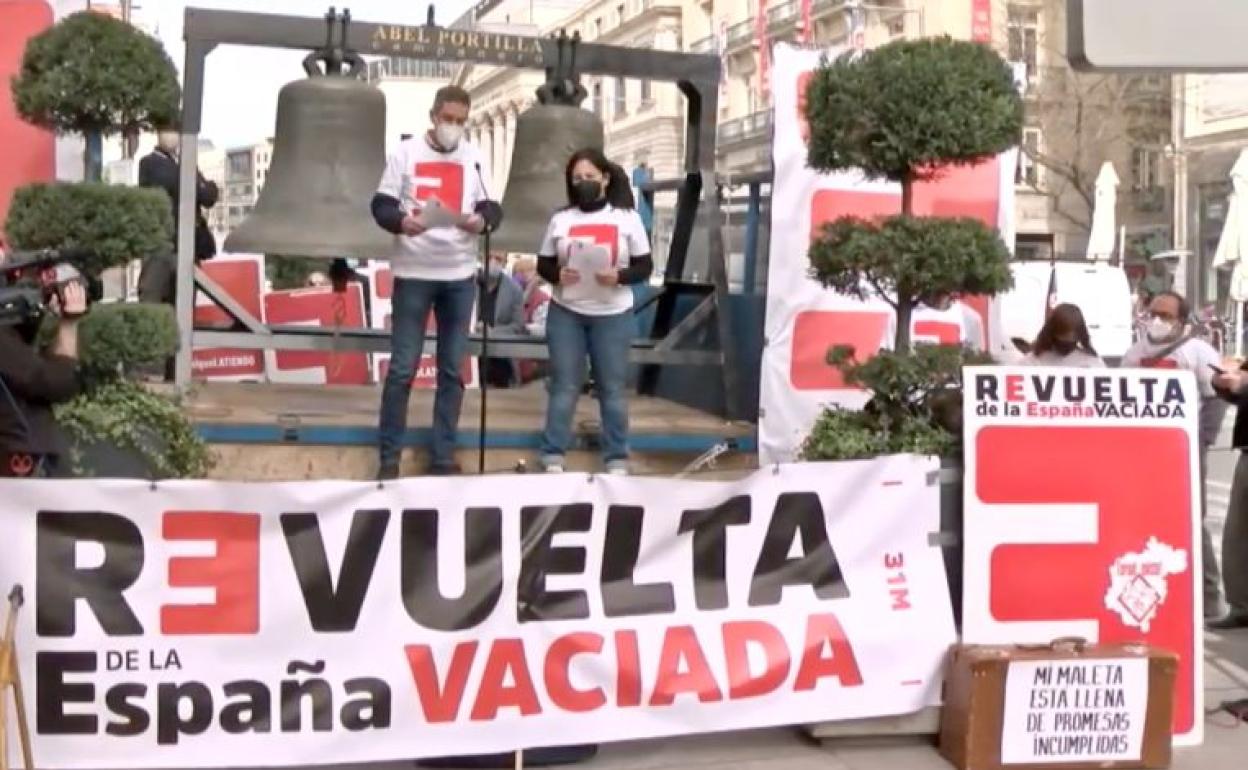 La España Vaciada da un paso al frente en León, pero su presencia el 13-F aún debe concretarse. 