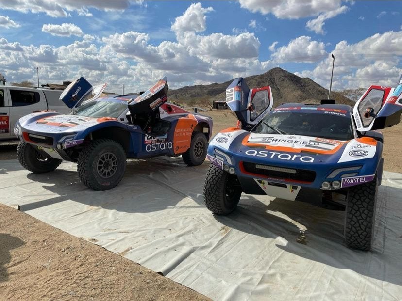 El leonés vive en Arabia Saudí su quinto Dakar en un buggy Century CR6 y con Eduardo Blanco como compañero.