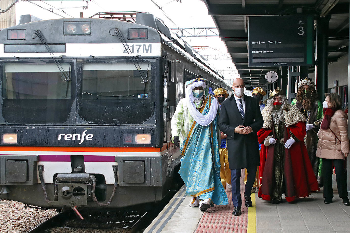 Imagen. Recepción oficial a los Reyes Magos en León.