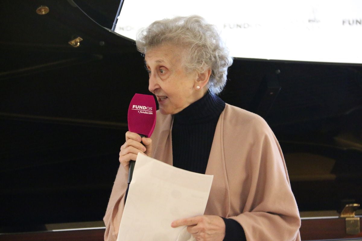 El Museo Casa Botines Gaudí y la Fundación Eutherpe han organizado el concierto de Año Nuevo en el que han participado los pupilos del maestro italiano Vincenzo Balzani.