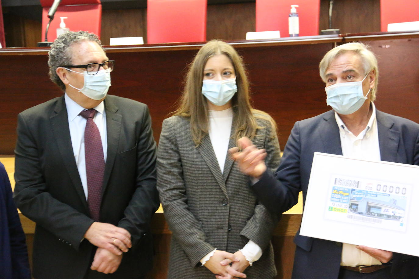 El centro hospitalario leonés será la imagen de cinco millones y medio de cupones el 12 de enero.