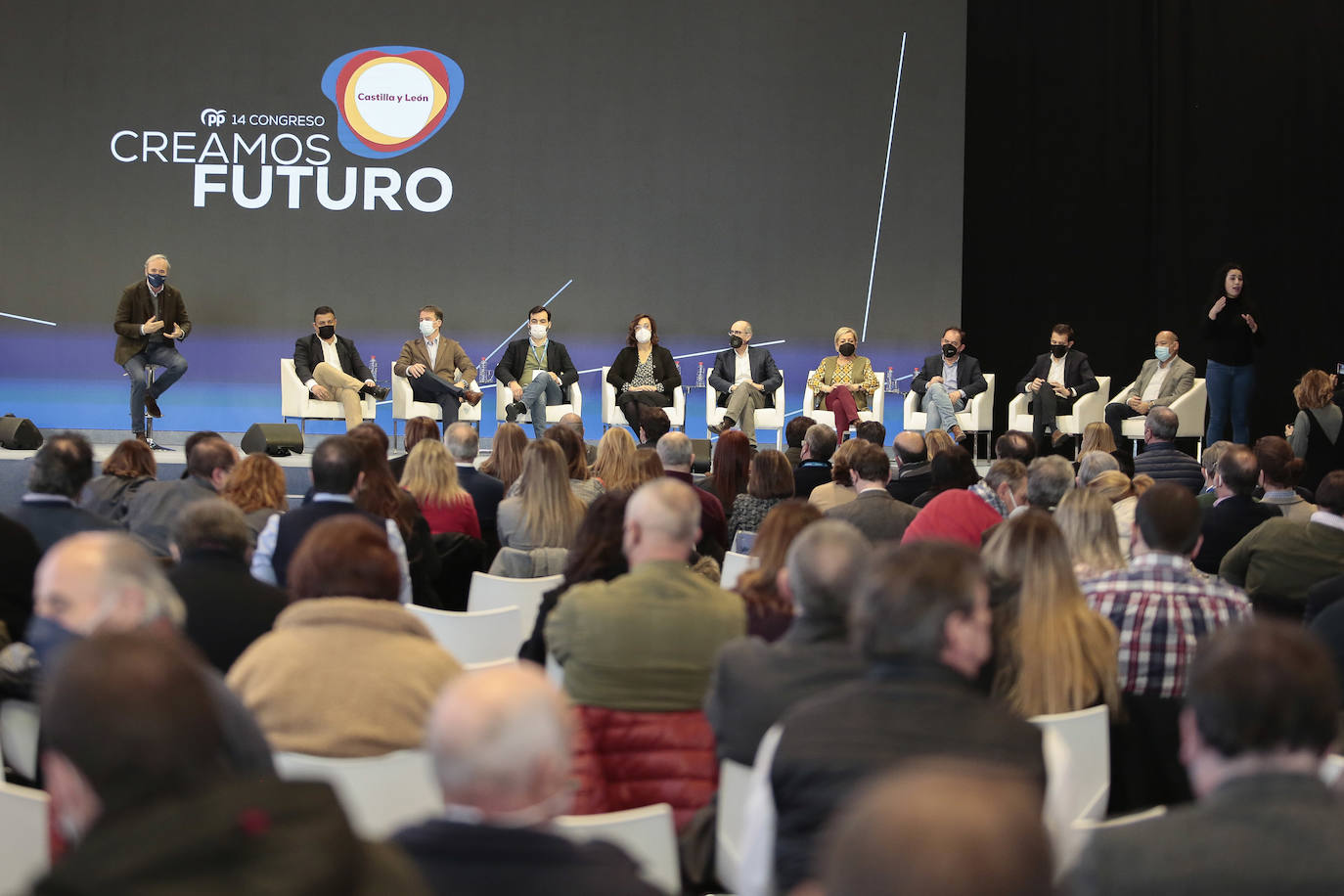Inicio del XIV Congreso del Partido Popular de Castilla y León. En la imagen, elección de la Mesa del Congreso y aprobación del Reglamento del Congreso. En la imagen, la presidenta del Comité Organizador, Isabel Blanco.
