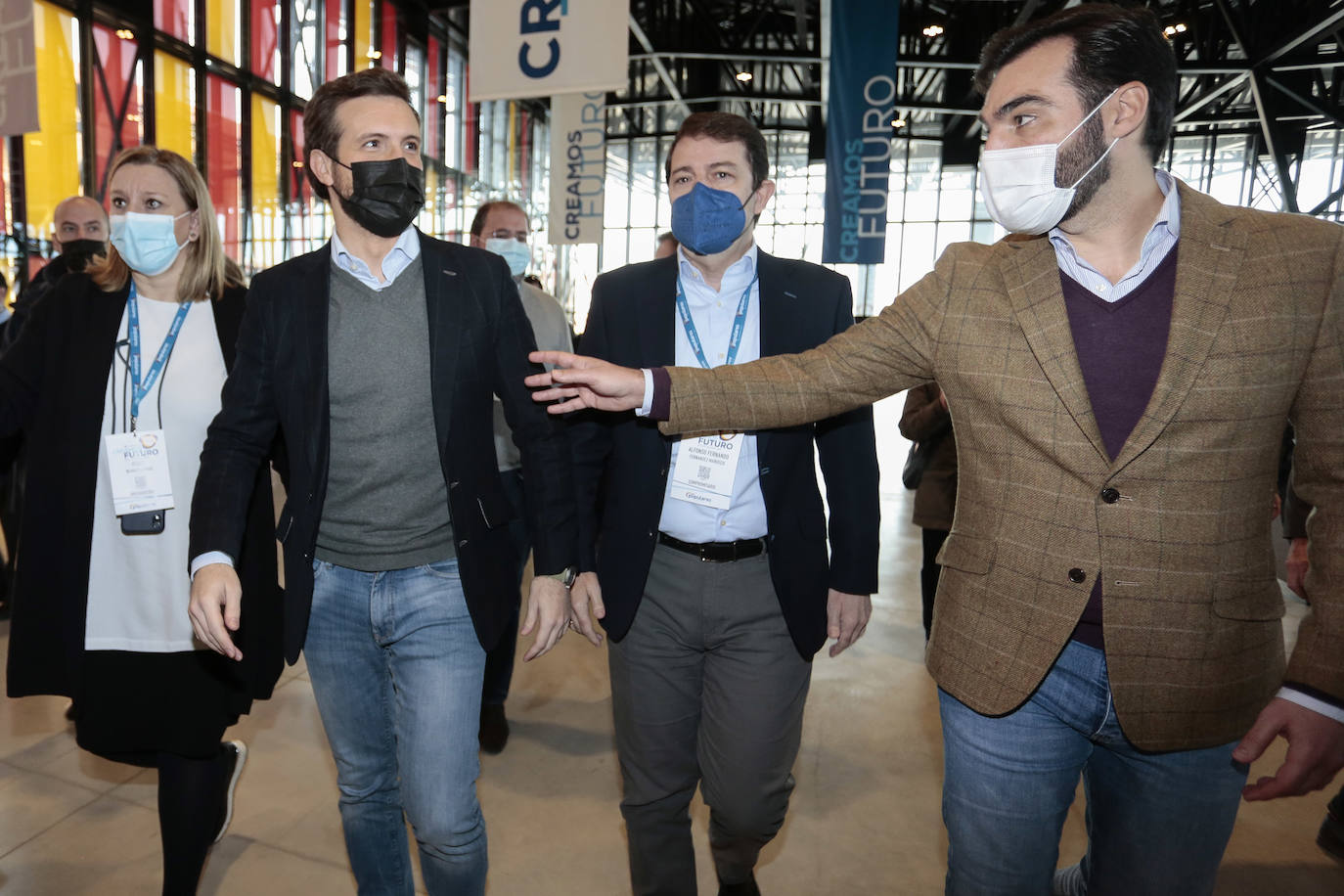 El presidente del PP, Pablo Casado asiste al XIV Congreso del partido de Castilla y León. Junto a él, el presidente autonómico, Alfonso Fernández Mañueco.