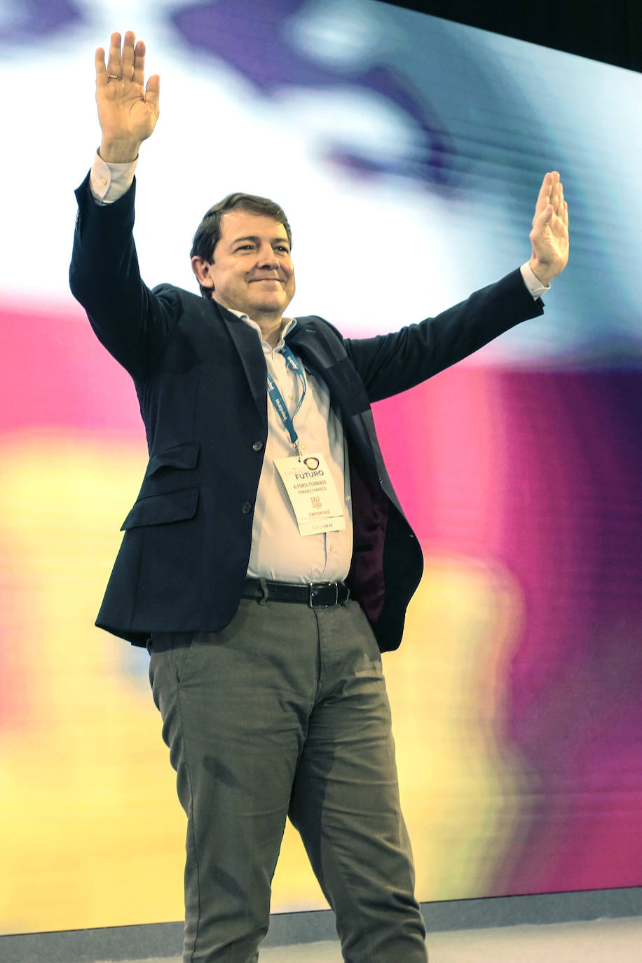 El presidente del PP, Pablo Casado asiste al XIV Congreso del partido de Castilla y León. Junto a él, el presidente autonómico, Alfonso Fernández Mañueco.