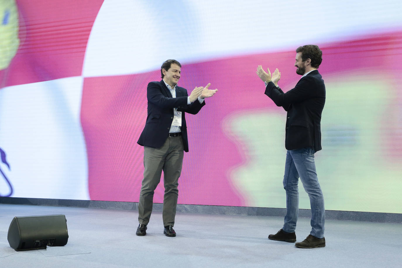 El presidente del PP, Pablo Casado asiste al XIV Congreso del partido de Castilla y León. Junto a él, el presidente autonómico, Alfonso Fernández Mañueco.