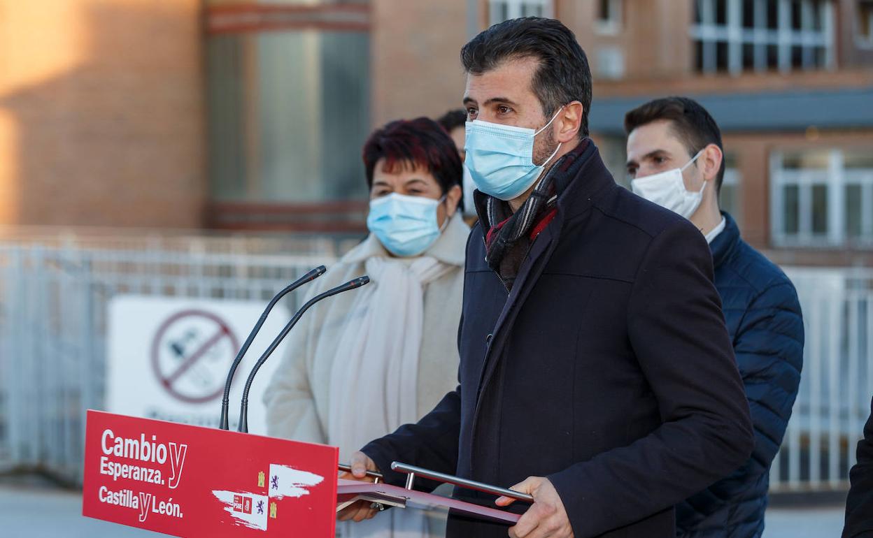 El secretario general del PSOECyL y candidato a la Presidencia de la Junta, Luis Tudanca, durante su intervención.