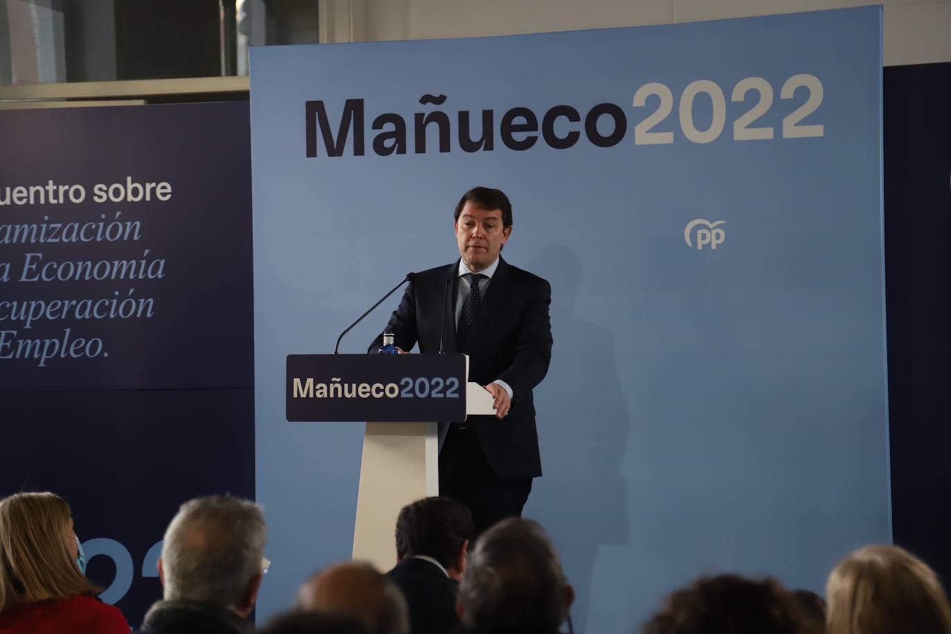 El presidente del Partido Popular de Castilla y León y candidato a las Elecciones Autonómicas del próximo 13 de febrero, Alfonso Fernández Mañueco, clausura en Zamora el 'Encuentro para la dinamización de la economía y la recuperación del empleo', en el que también interviene Carlos Fernández Carriedo..