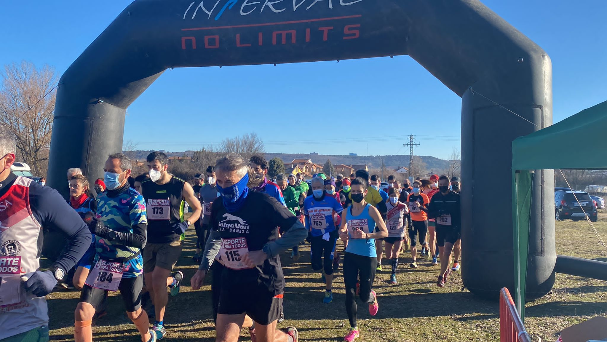 Jorge García Villacorta y Mónica Aller triunfan en el Cross de Villabalter