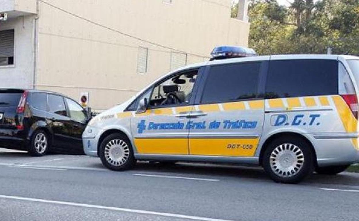 Imagen de archivo de un vehículo radar de la DGT