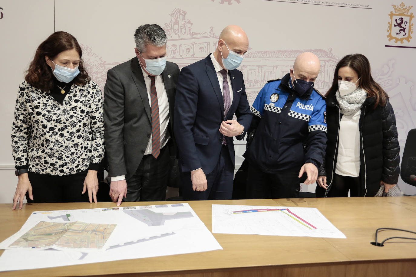 El alcalde de León, José Antonio Diez, presenta el proyecto de Vía de Penetración Norte de la ciudad.