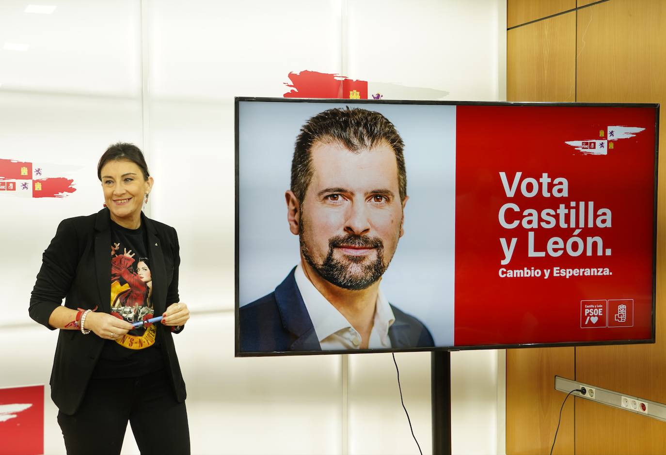 La secretaria de Organización del PSOE de Castilla y León, Ana Sánchez, responsable de la campaña electoral, aseguró que tienden la mano a los que votaron cambio y regeneración y se sintieron decepcionados.