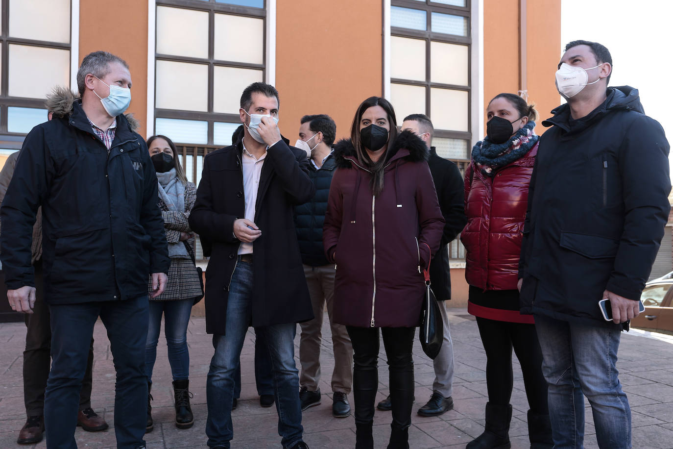 El candidato del PSOE a presidir la Junta de Castilla y León reclama un centro de salud y un instituto para Villaquilambre.