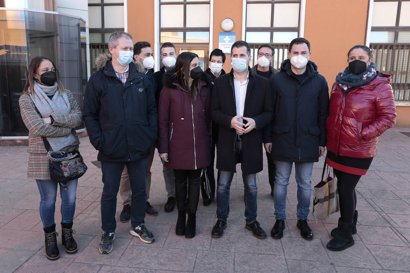 El candidato del PSOE a presidir la Junta de Castilla y León reclama un centro de salud y un instituto para Villaquilambre.