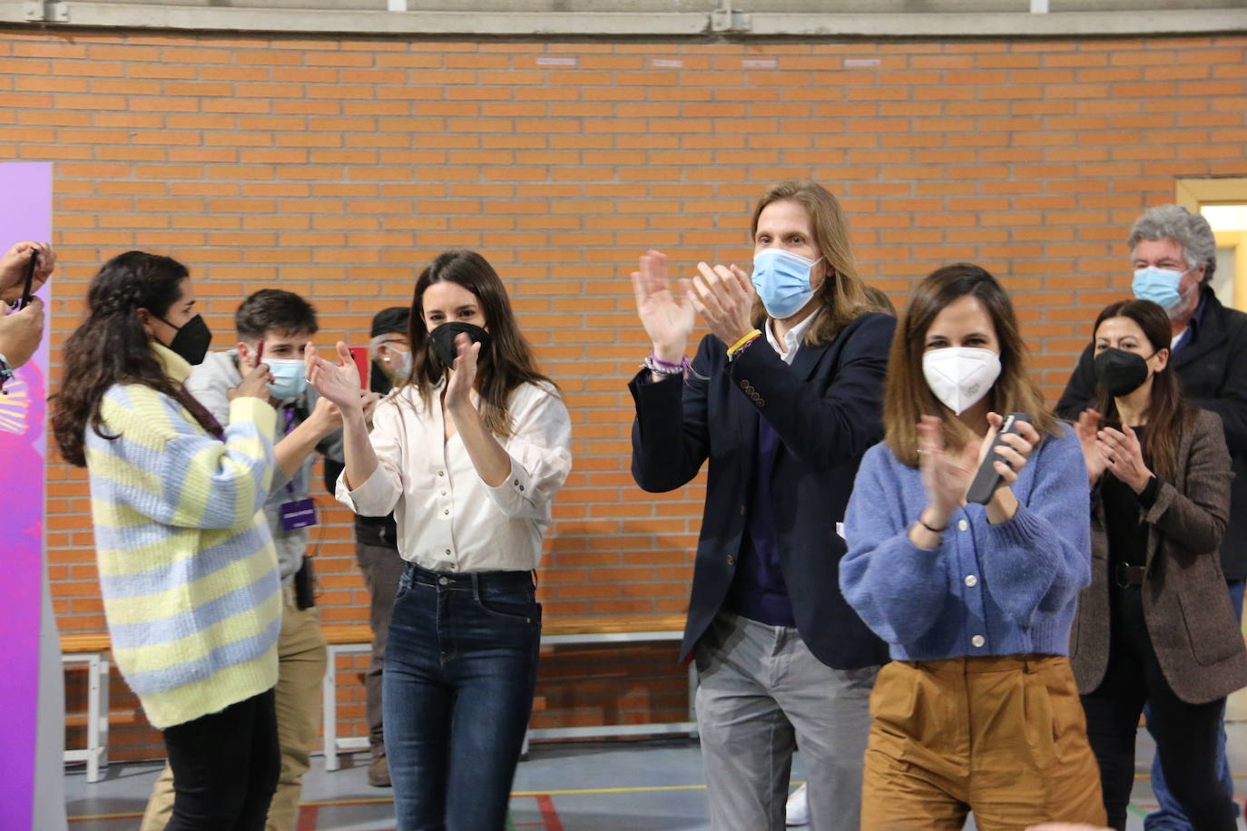 Las ministras de Igualdad y de Derechos Sociales acompañan a los candidatos de Unidas Podemos en Valladolid, León y Burgos en un acto en el pabellón La Torre que abre la campaña hacia el 13-F en Castilla y León