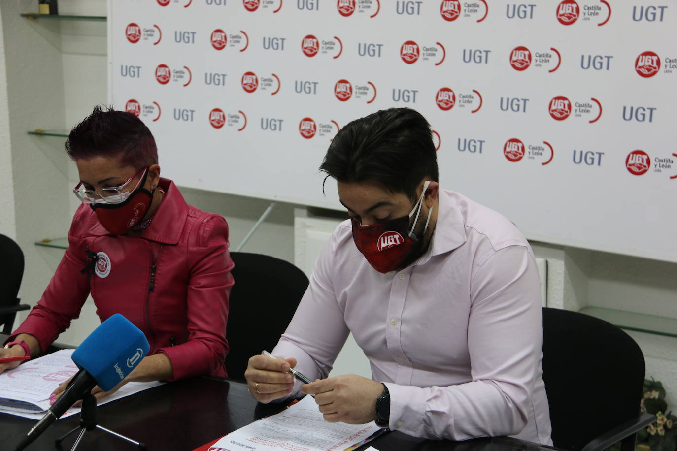 Denuncian que una profesional berciana cuenta con menos días de lactancia que los establecidos por la normativa.