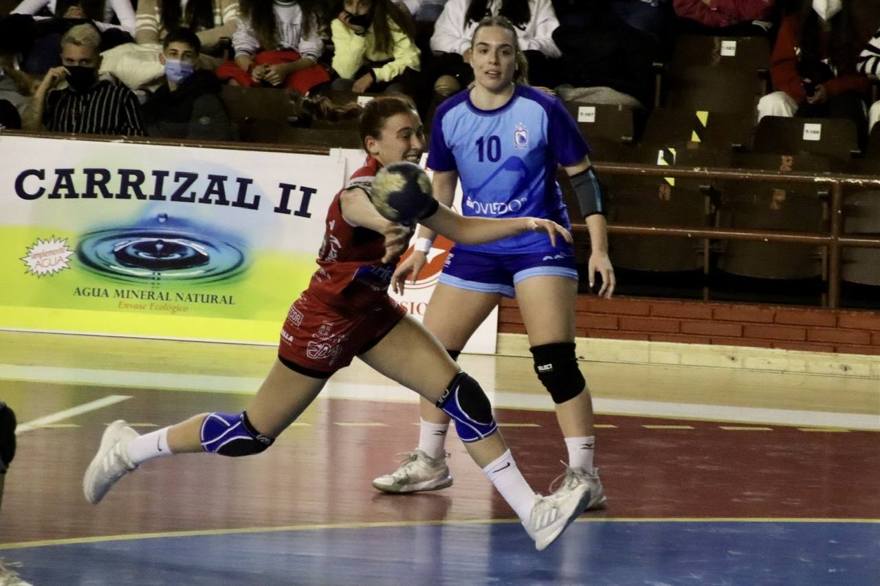 El partido se disputó en el Palacio de los Deportes de León y corresponde a la División de Honor Plata.