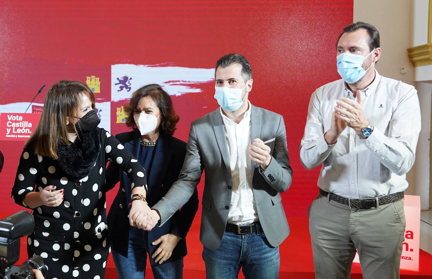 Acto político del PSOE en Medina del Campo (Valladolid) con el secretario del partido en la localidad, Luis Manuel Pascual; la cabeza de lista por la provincia, Patricia Gómez; el secretario provincial Óscar Puente; la exvicepresidenta Carmen Calvo y el candidato a la Presidencia de la Junta, Luis Tudanca..