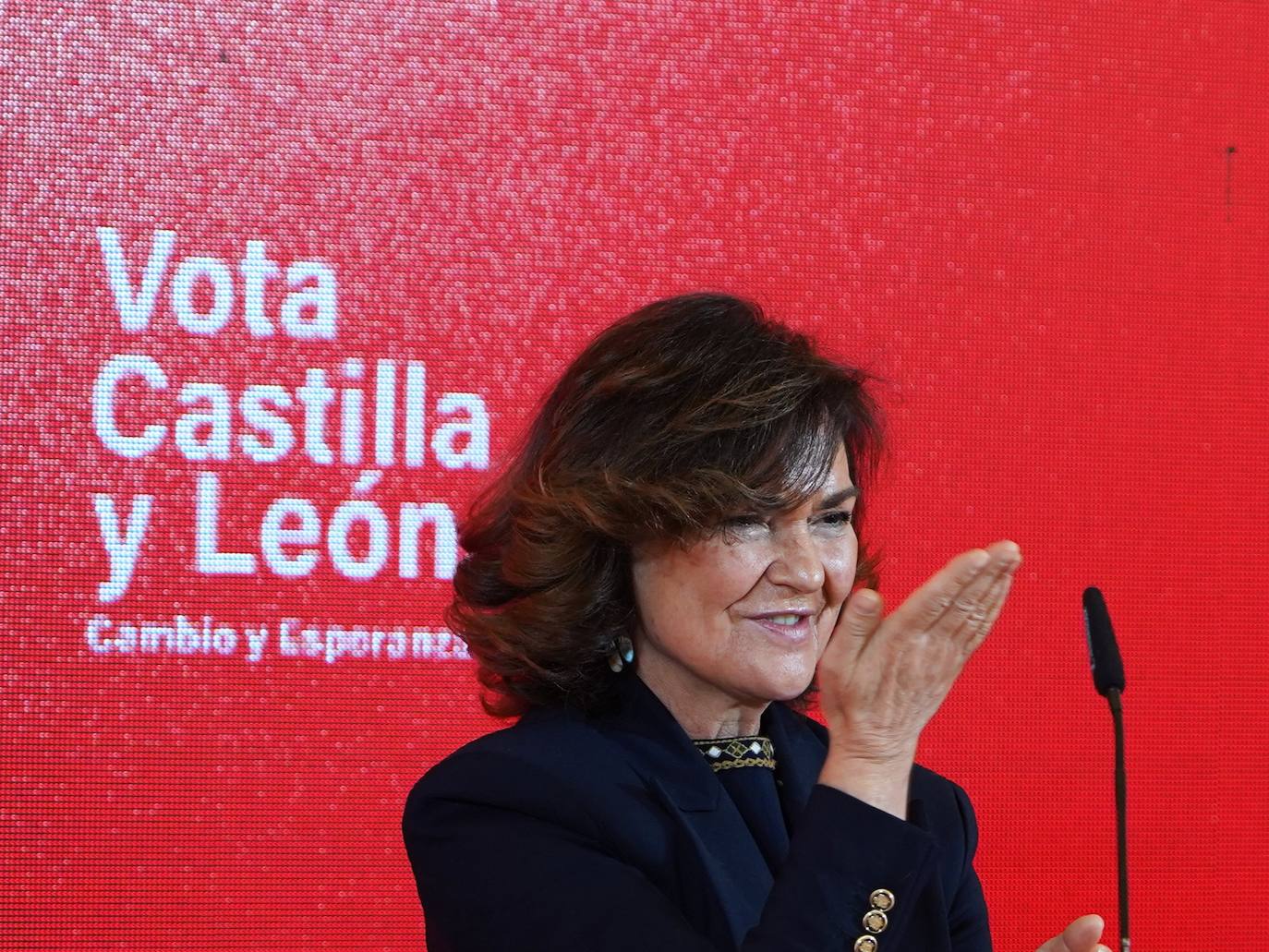 Acto político del PSOE en Medina del Campo (Valladolid) con el secretario del partido en la localidad, Luis Manuel Pascual; la cabeza de lista por la provincia, Patricia Gómez; el secretario provincial Óscar Puente; la exvicepresidenta Carmen Calvo y el candidato a la Presidencia de la Junta, Luis Tudanca..