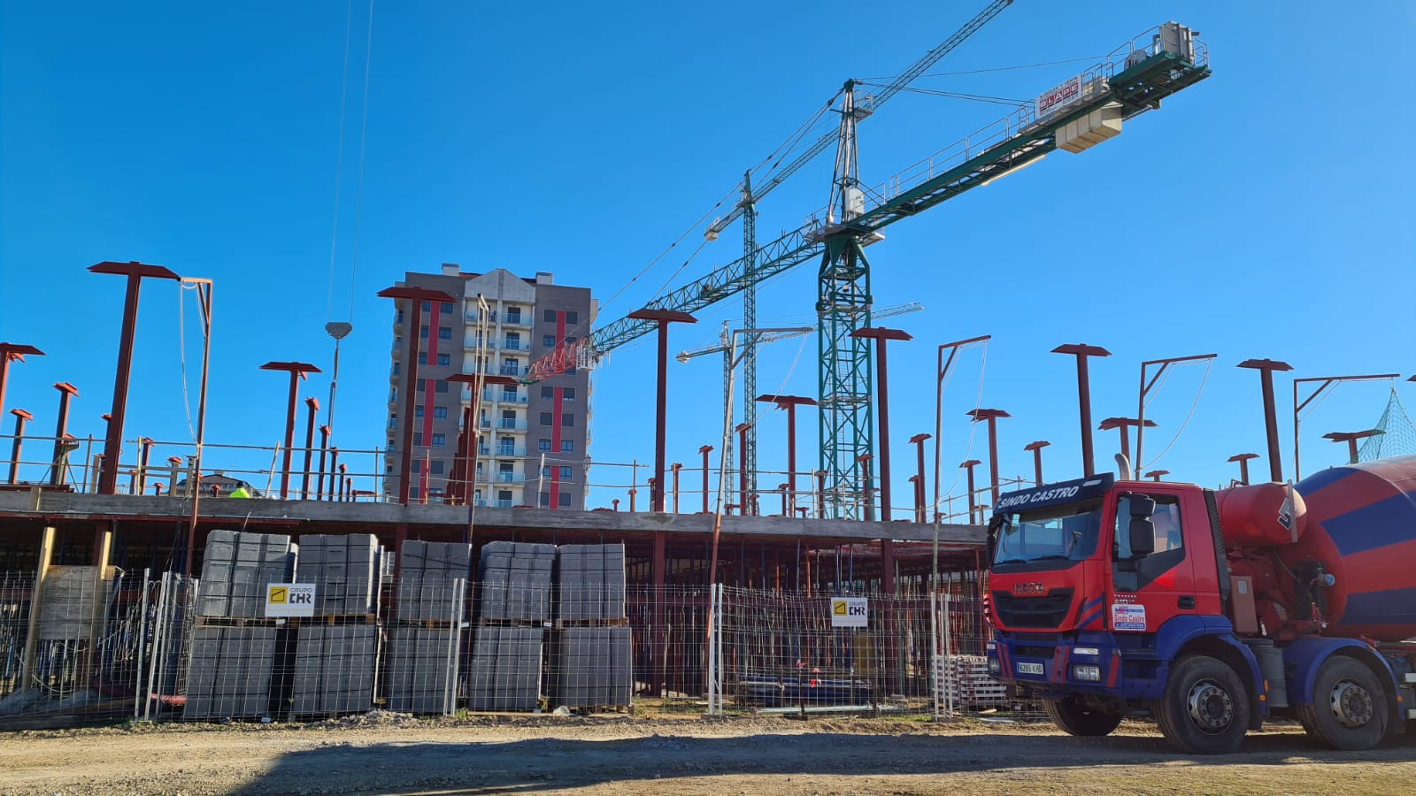 La candidatura del PP visita esta instalación que estará en marcha para el curso que se inicie en 2023.