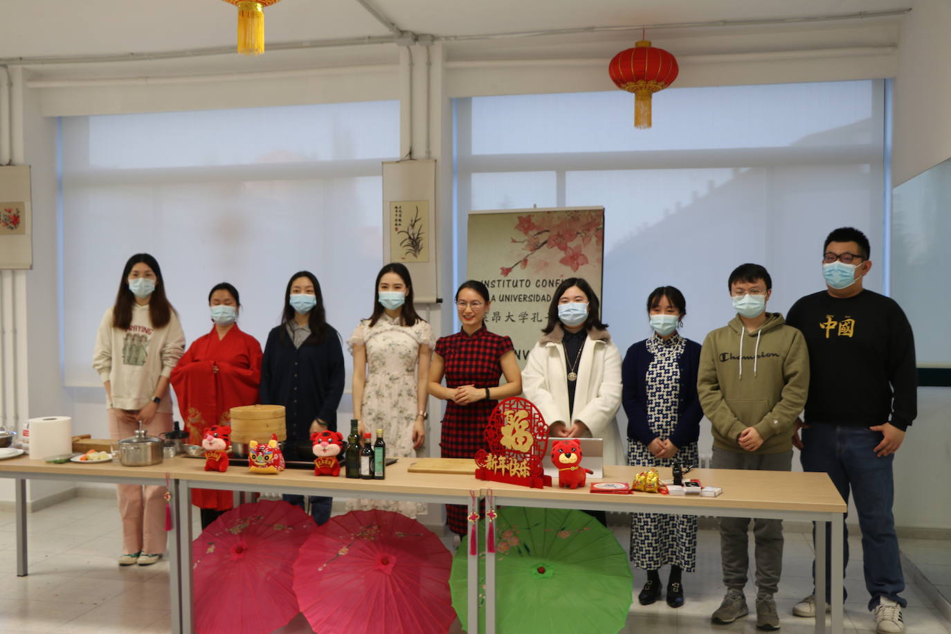 La comunidad china da la bienvenida con la 'fiesta de la primavera' al nuevo año que se extenderá hasta el 21 de enero de 2023 | El Instituto Confucio de León organiza actividades y talleres para acercar la cultura oriental a la provincia.