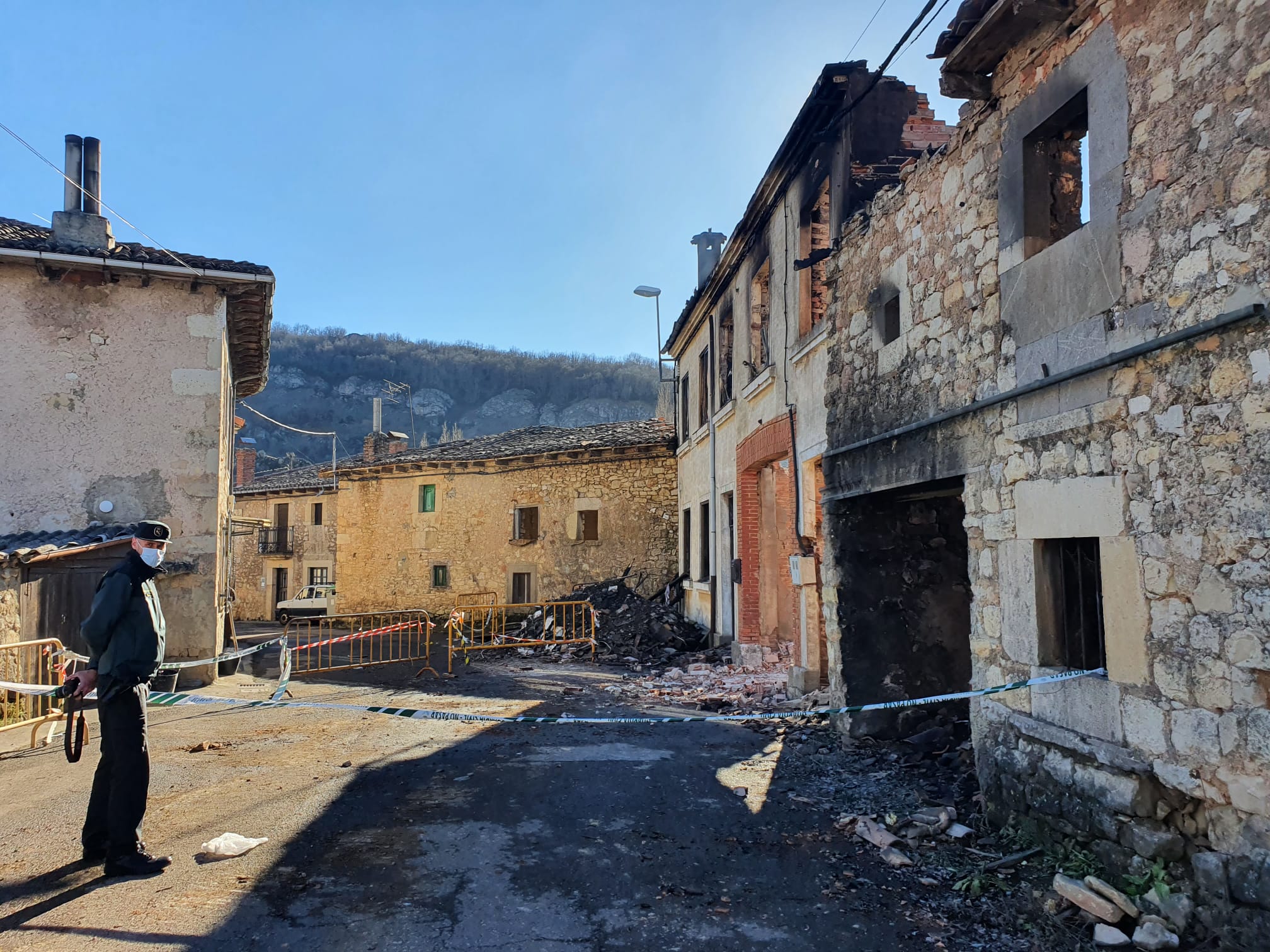 Incendio en una vivienda en Las Bodas. 
