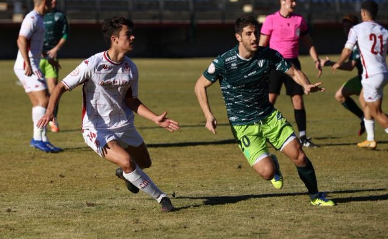 El Júpiter vio como el Guijuelo remontaba el tanto inicial leonés.