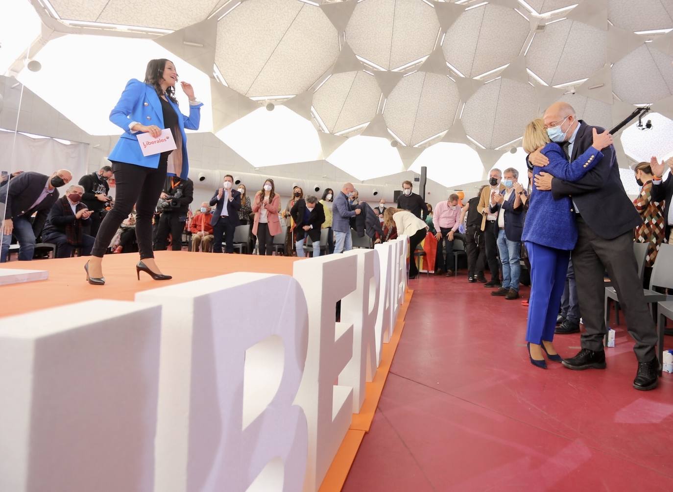 La presidenta de Ciudadanos, Inés Arrimadas, participa en el acto central de campaña de Ciudadanos Castilla y León junto al candidato a la Presidencia de la Junta de Castilla y León, Francisco Igea, y la candidata por Valladolid, Verónica Casado.