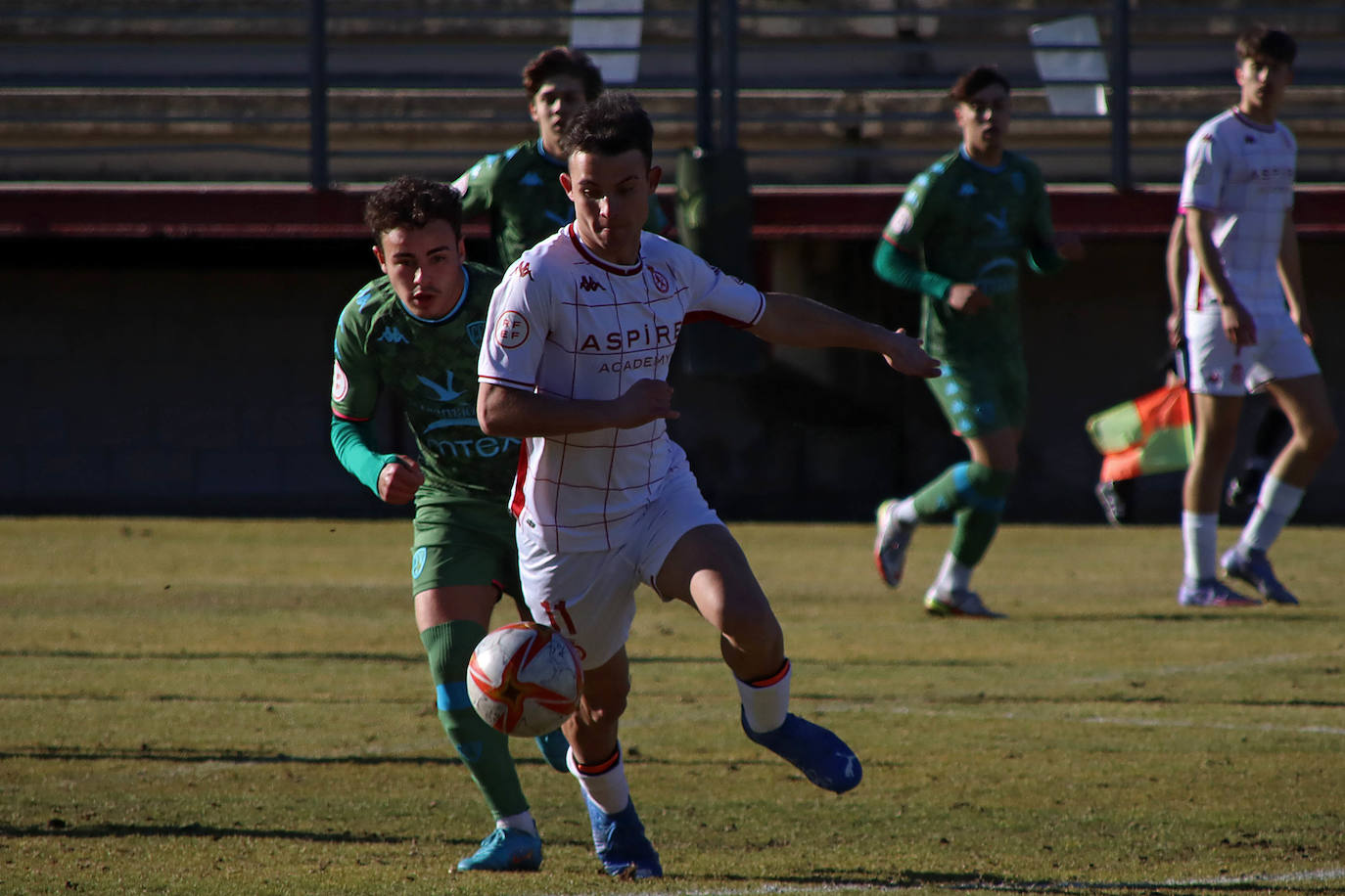 El equipo leonés inicia la segunda vuelta como local ante La Cruz Villanovense.