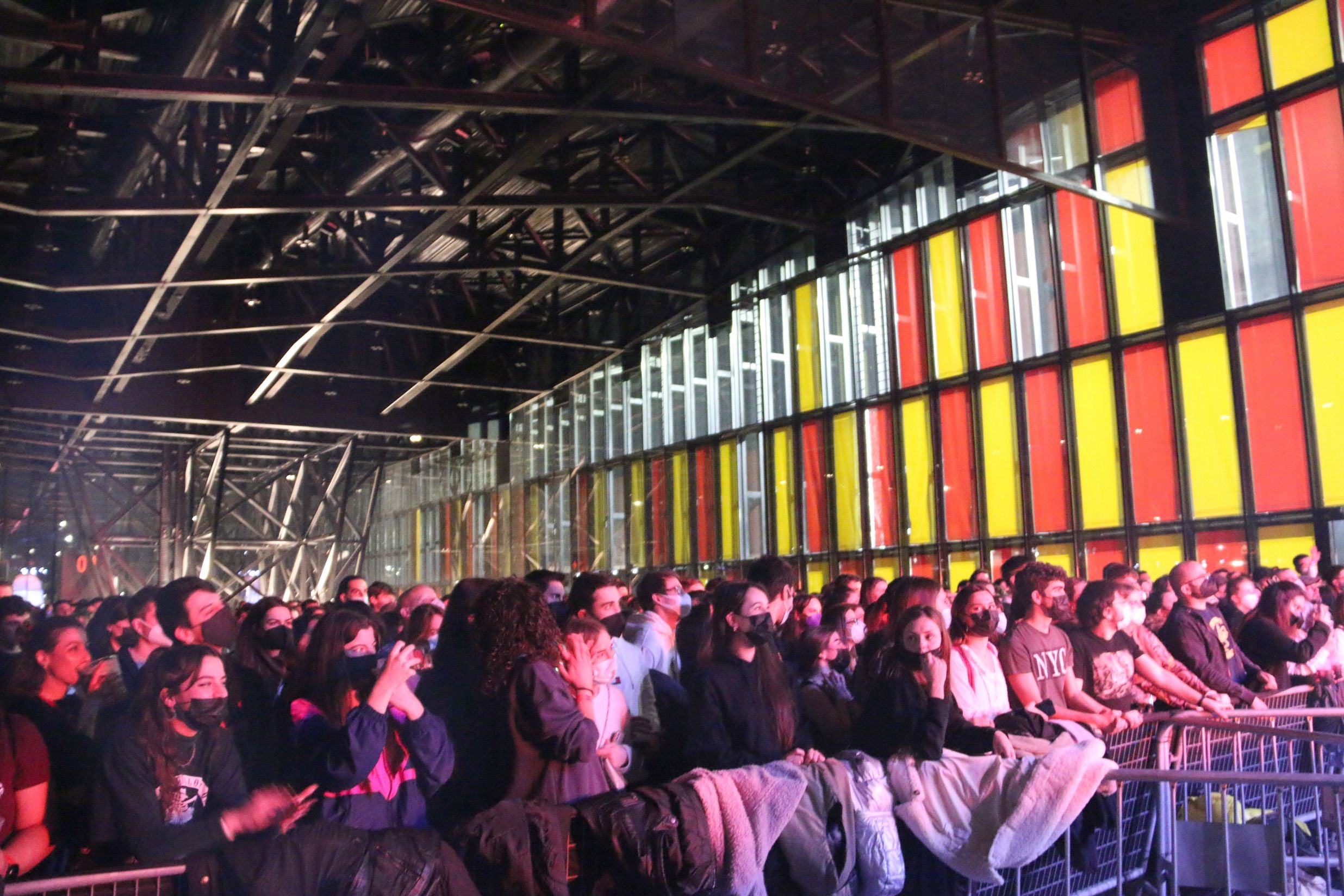 La Maravillosa Orquesta del Alcohol ofreció un concierto para cerca de 2.000 personas en el Palacio de Exposiones de la capital leonesa.