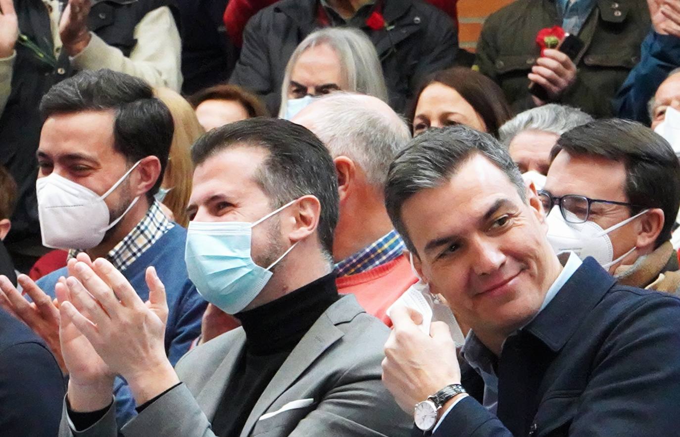 Acto electoral en León del candidato del PSOE a la Presidencia de la Junta, Luis Tudanca; el expresidente José Luis Rodríguez Zapatero y del presidente y secretario general del PSOE, Pedro Sánchez.