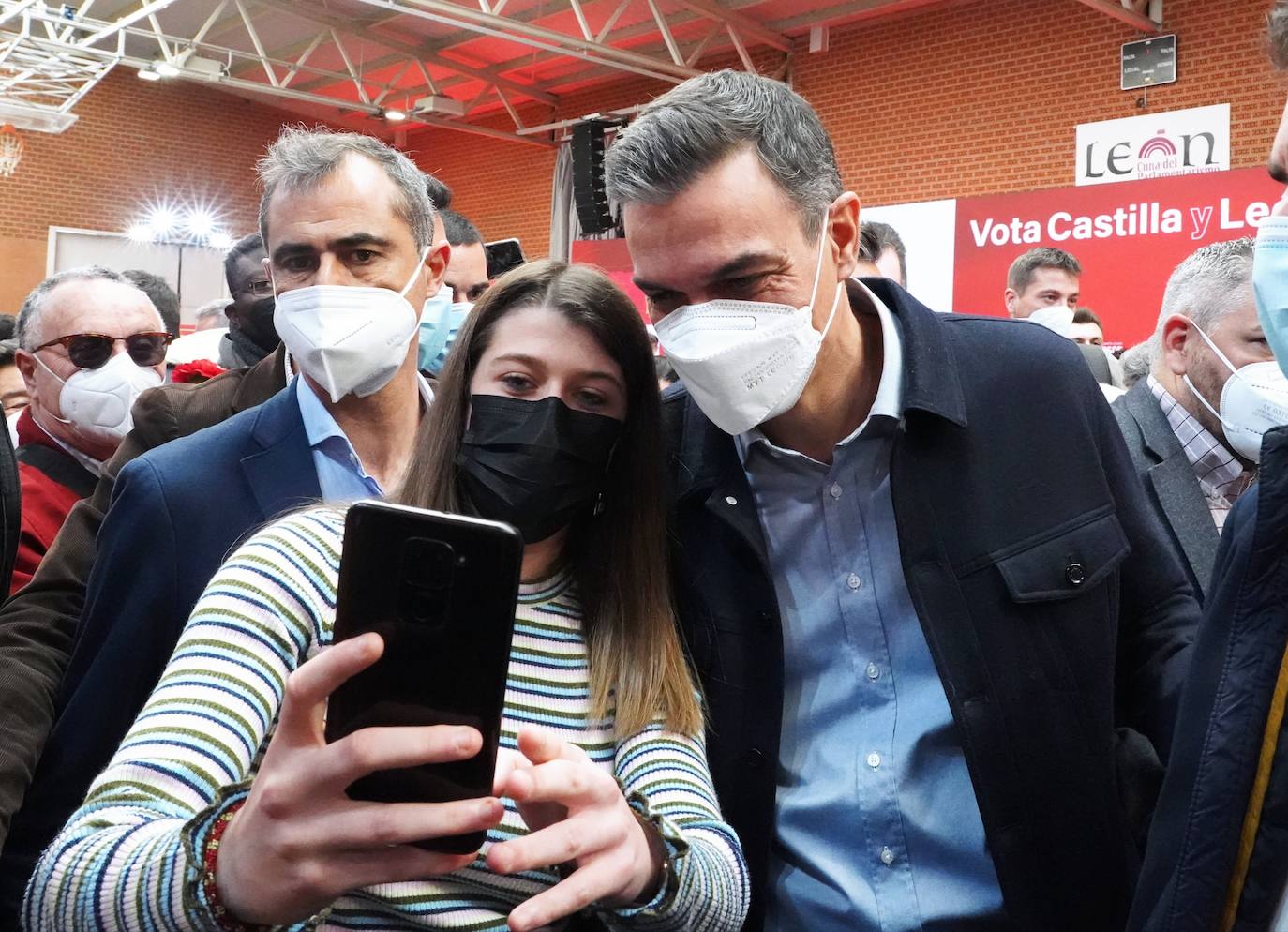 Acto electoral en León del candidato del PSOE a la Presidencia de la Junta, Luis Tudanca; el expresidente José Luis Rodríguez Zapatero y del presidente y secretario general del PSOE, Pedro Sánchez.