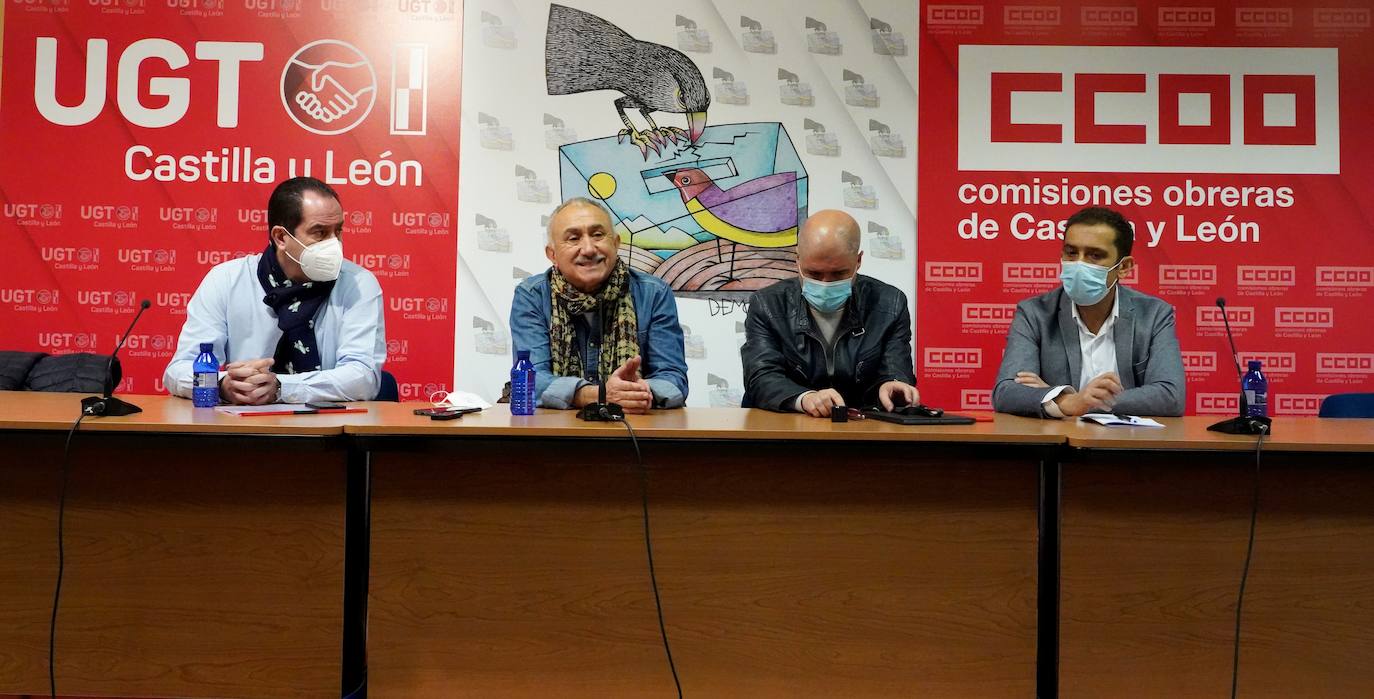 Fotos: CCOO y UGT explican las propuestas sindicales para las elecciones autonómicas