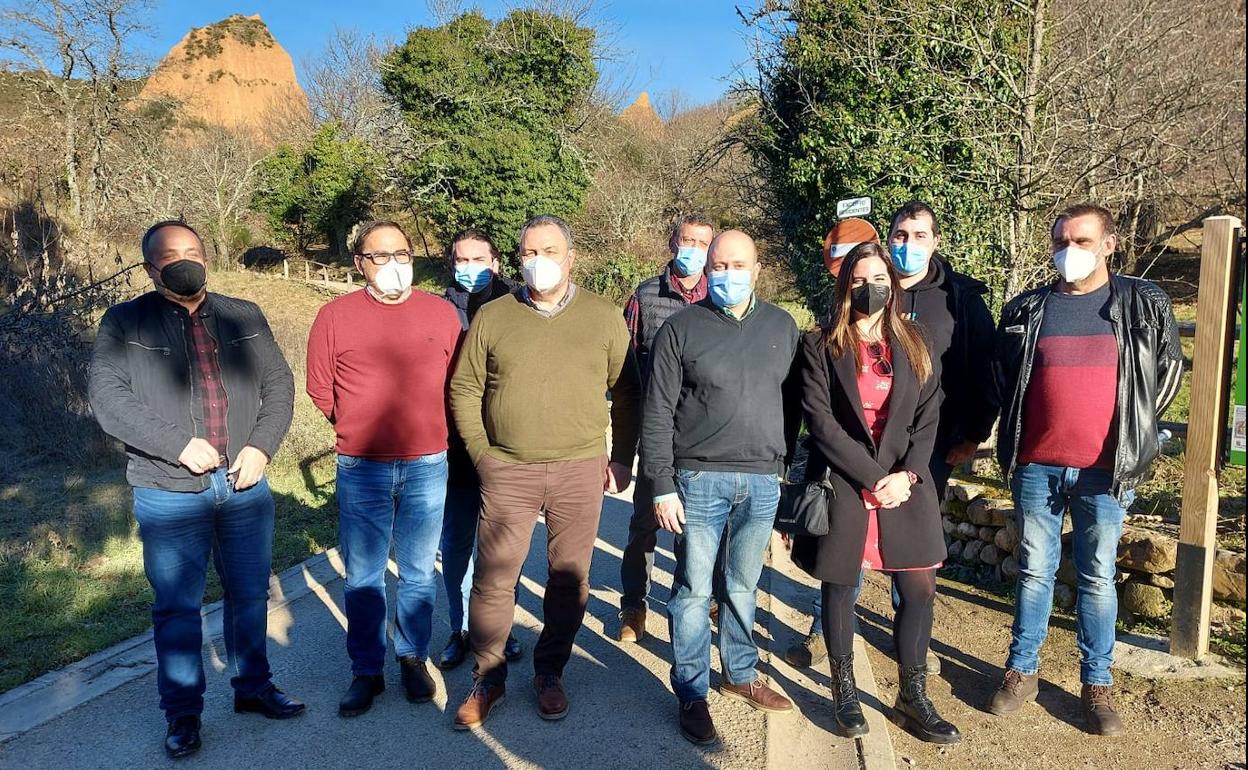 Visita de los cargos socialistas al paraje de Las Médulas, en El Bierzo.