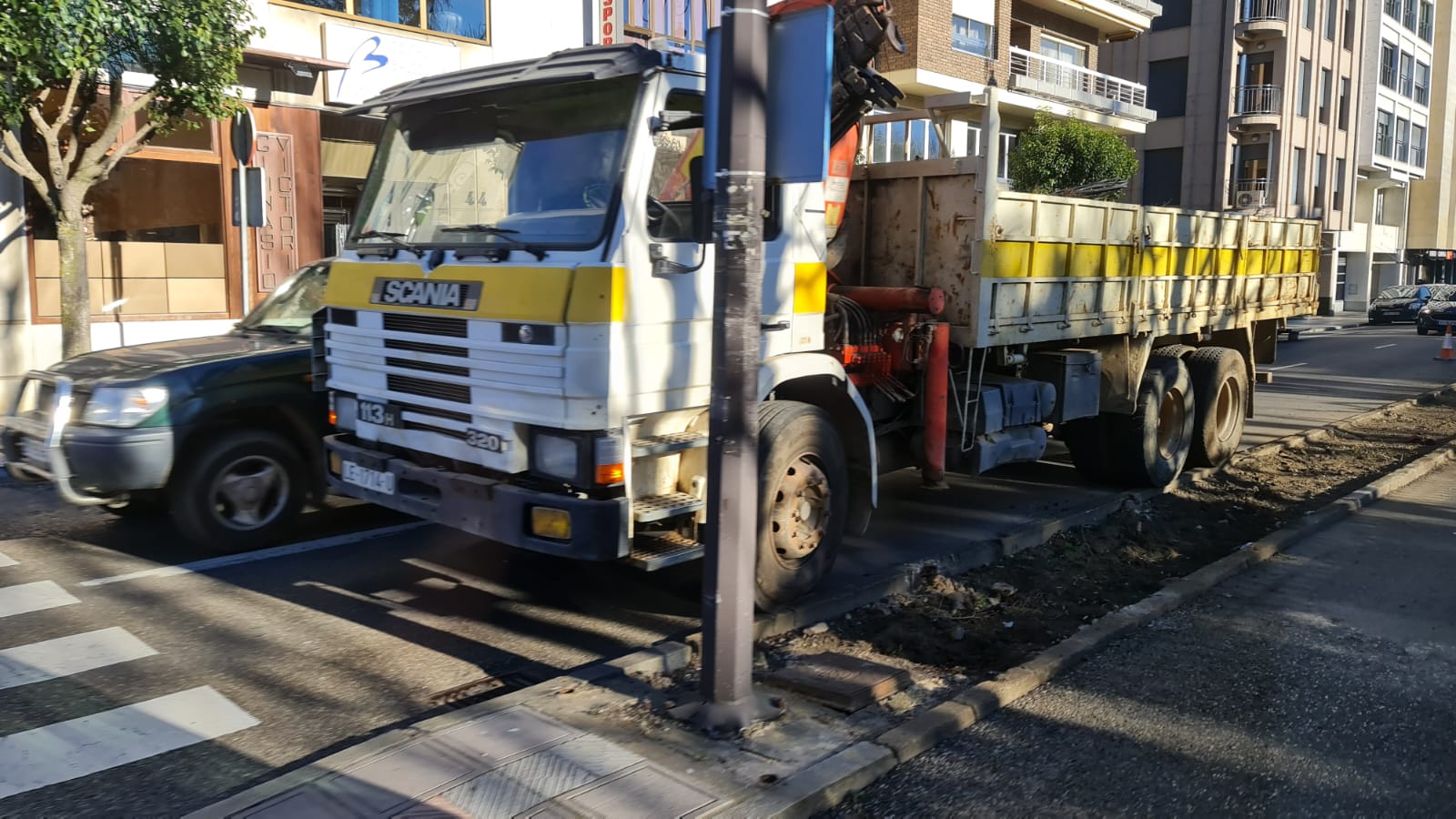 Las obras para retirar los setos de la avenida Conde Sagasta avanzan con rapidez y estarán terminadas en los próximos días.