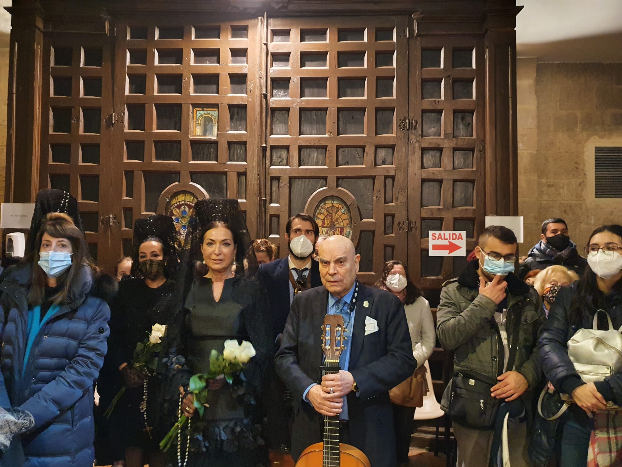 Fiel a la tradición la Parroquia de Nuestra Señora del Mercado, antigua del Camino, ha celebrado este miércoles la fiesta anual de 'La Aparición'